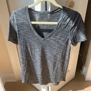 GUC Lululemon Gray / Blackish V-Neck Top